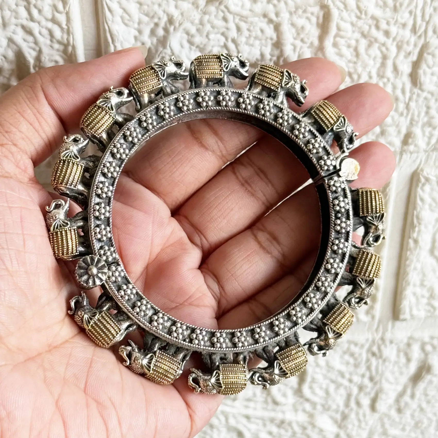 Oxidize German Dual Tone Openable Bangle Article 1