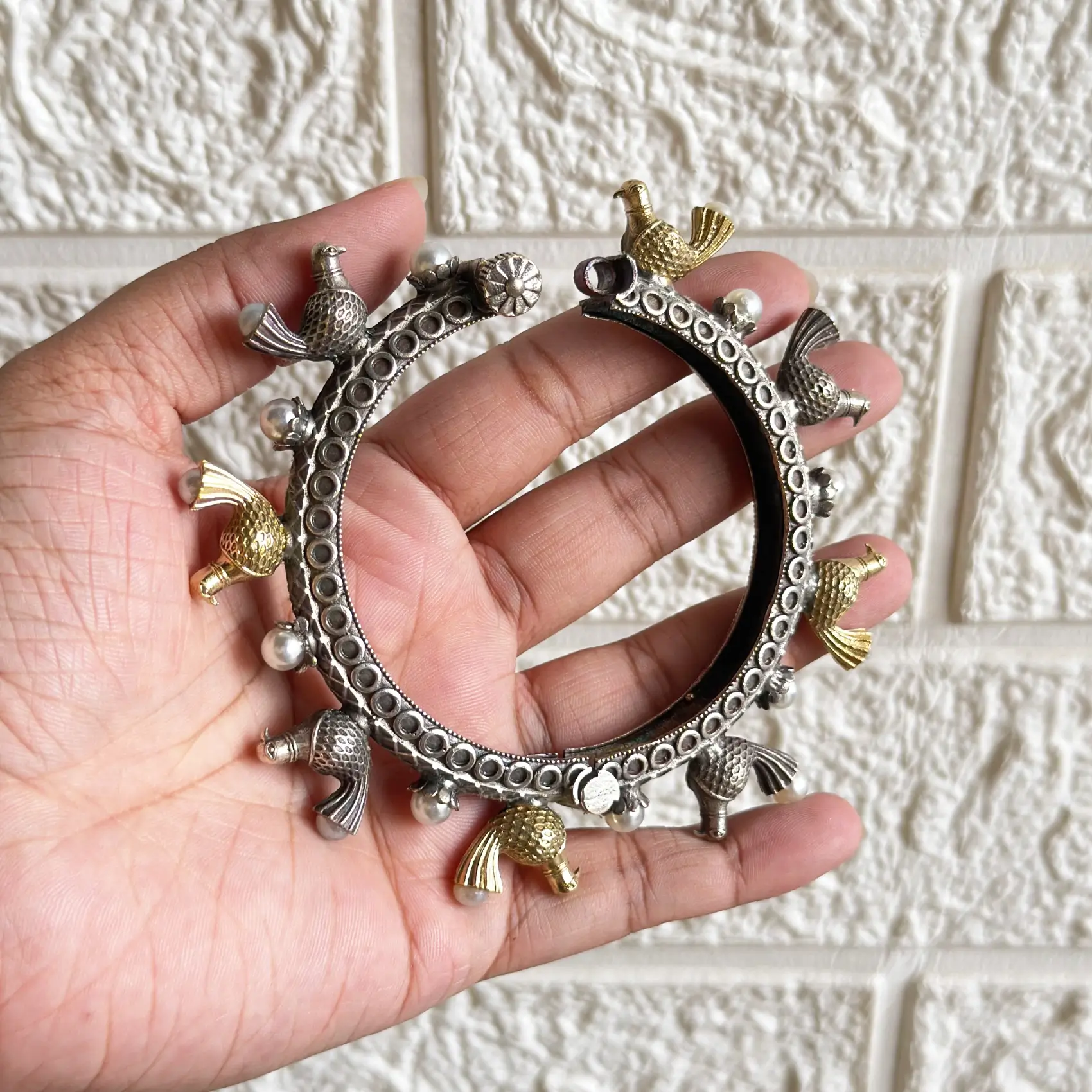 Oxidize German Dual Tone Openable Bangle Article 2
